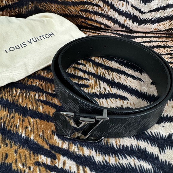 Louis Vuitton Damier belt size 32 - Picture 2 of 4